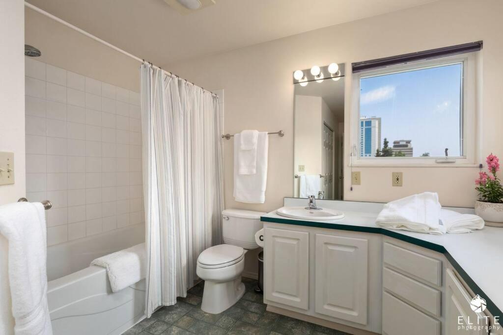 Coastal Place - Best Location In Downtown! أنكوراج المظهر الخارجي الصورة